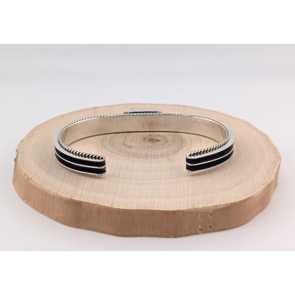 Native American Bracelet Handmade and Signed Navajo Jewelry‎ size 7 *** - Picture 11 of 11